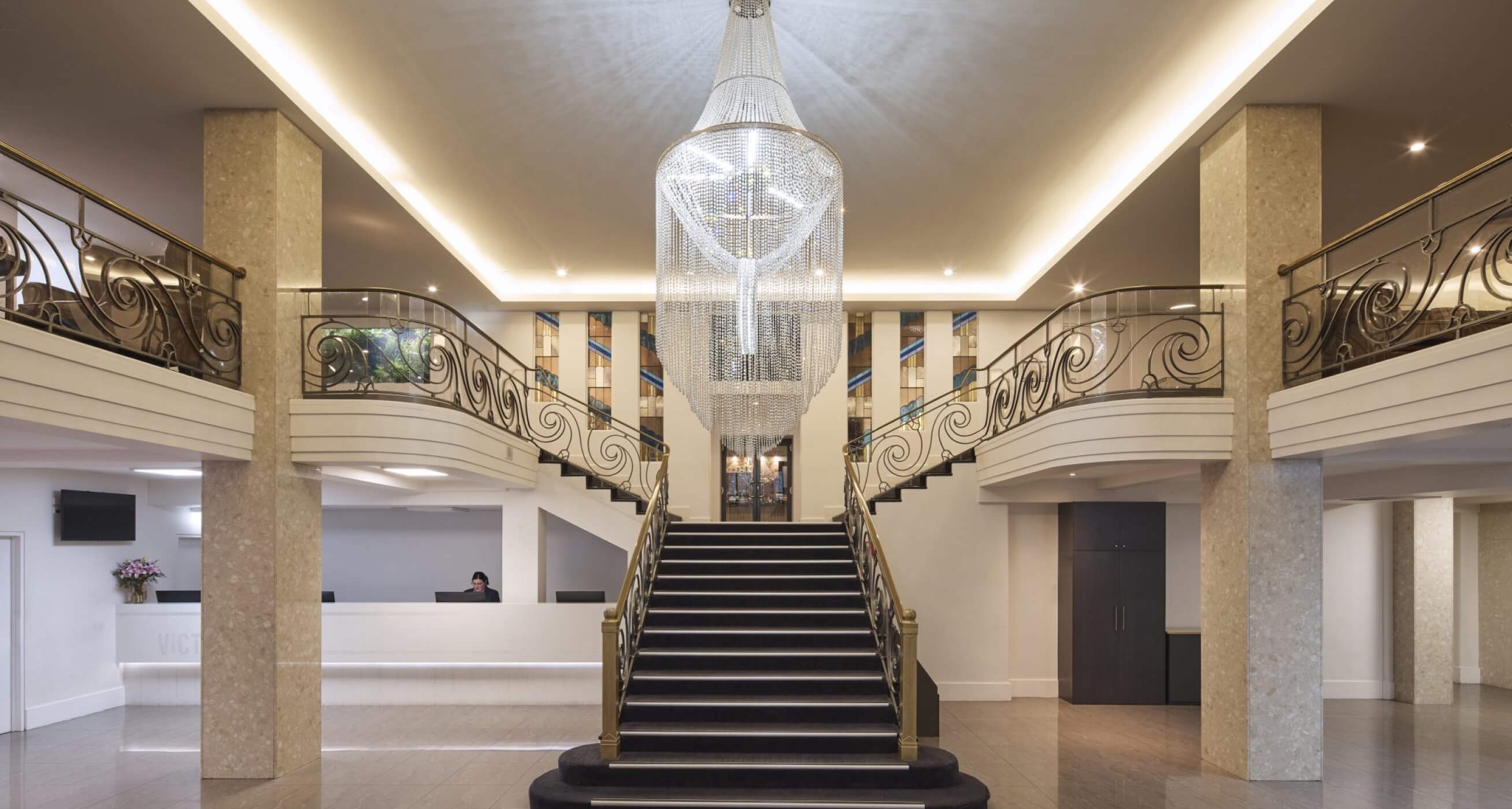 hotel victoria